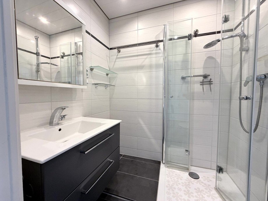 Teilansicht Duschbad Etagenwohnung Malente