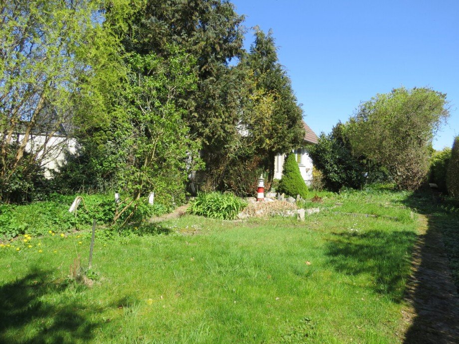 Garten Teilansicht Einfamilienhaus S�sel / R�bel
