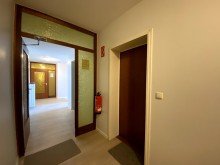 Eingangsbereich Kapitalanlage nahe Binnenwasser: 2-Zimmer-Wohnung mit Balkon, Stellplatz und Staffelmiete