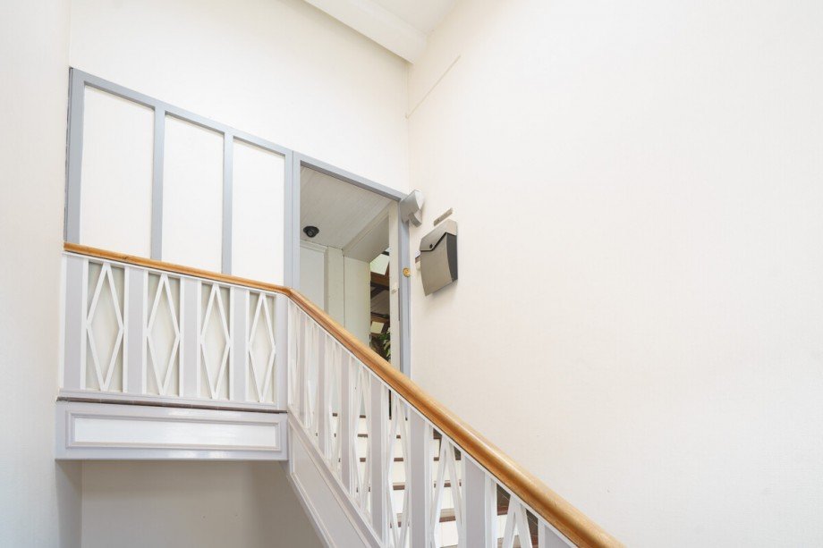Eingang zur Wohnung Loft-Studio-Atelier Kiel / Bl�cherplatz